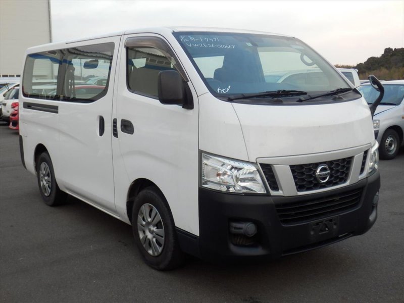 2014 nissan caravan