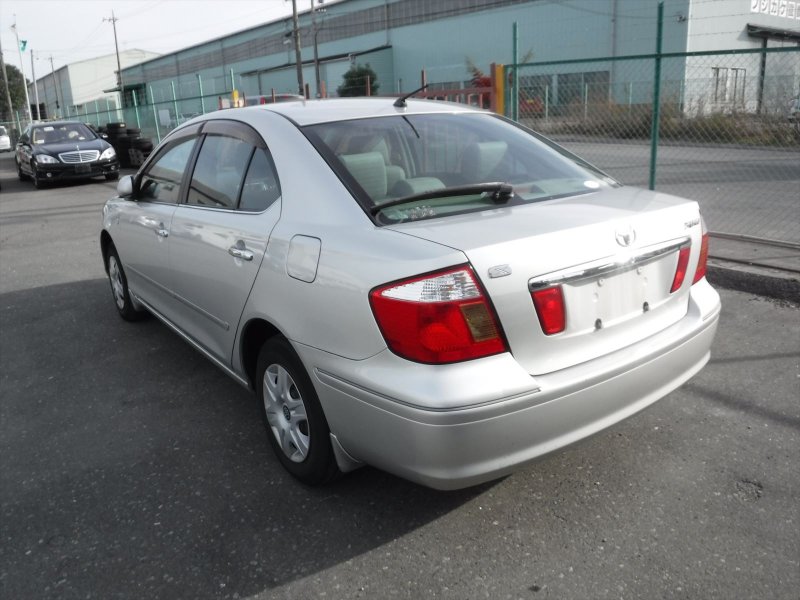 Toyota Premio 2004