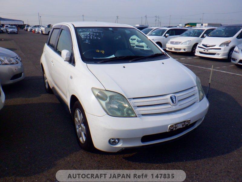 Toyota IST 2002