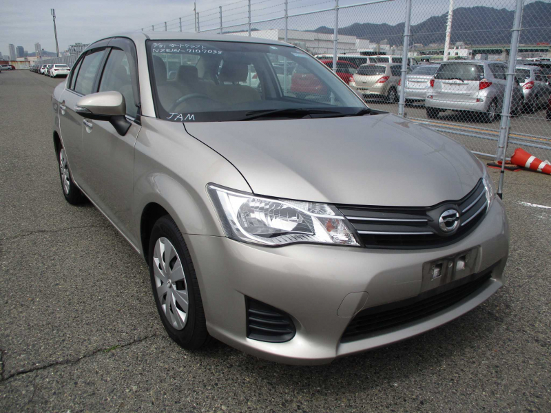Toyota Corolla Axio 2014