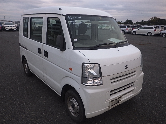 Suzuki Every 2014