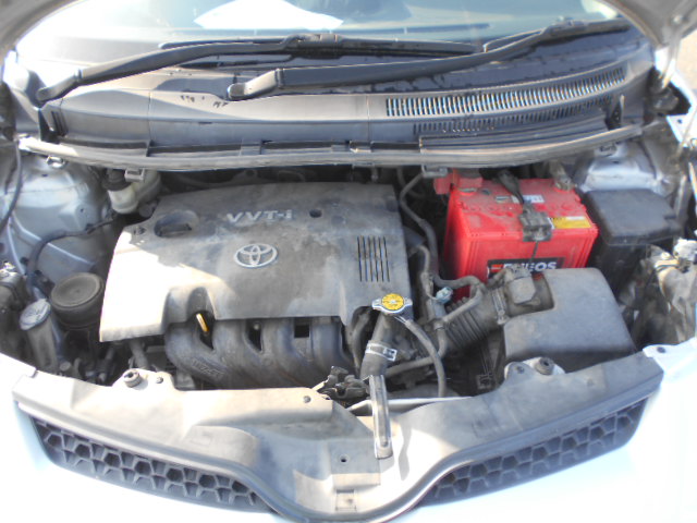 Toyota IST 2008