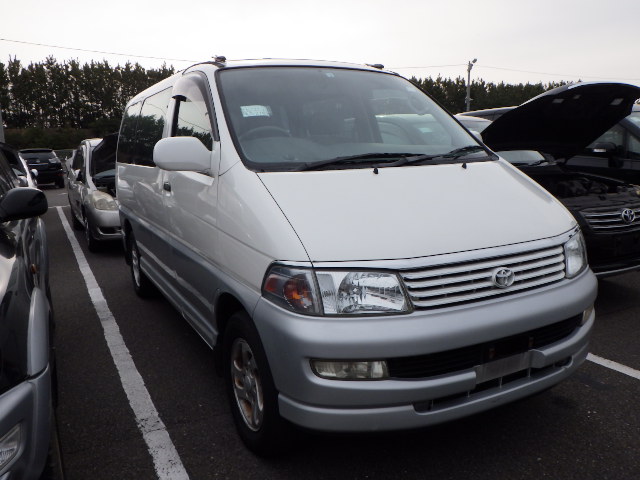 Toyota Regius Wagon 1998