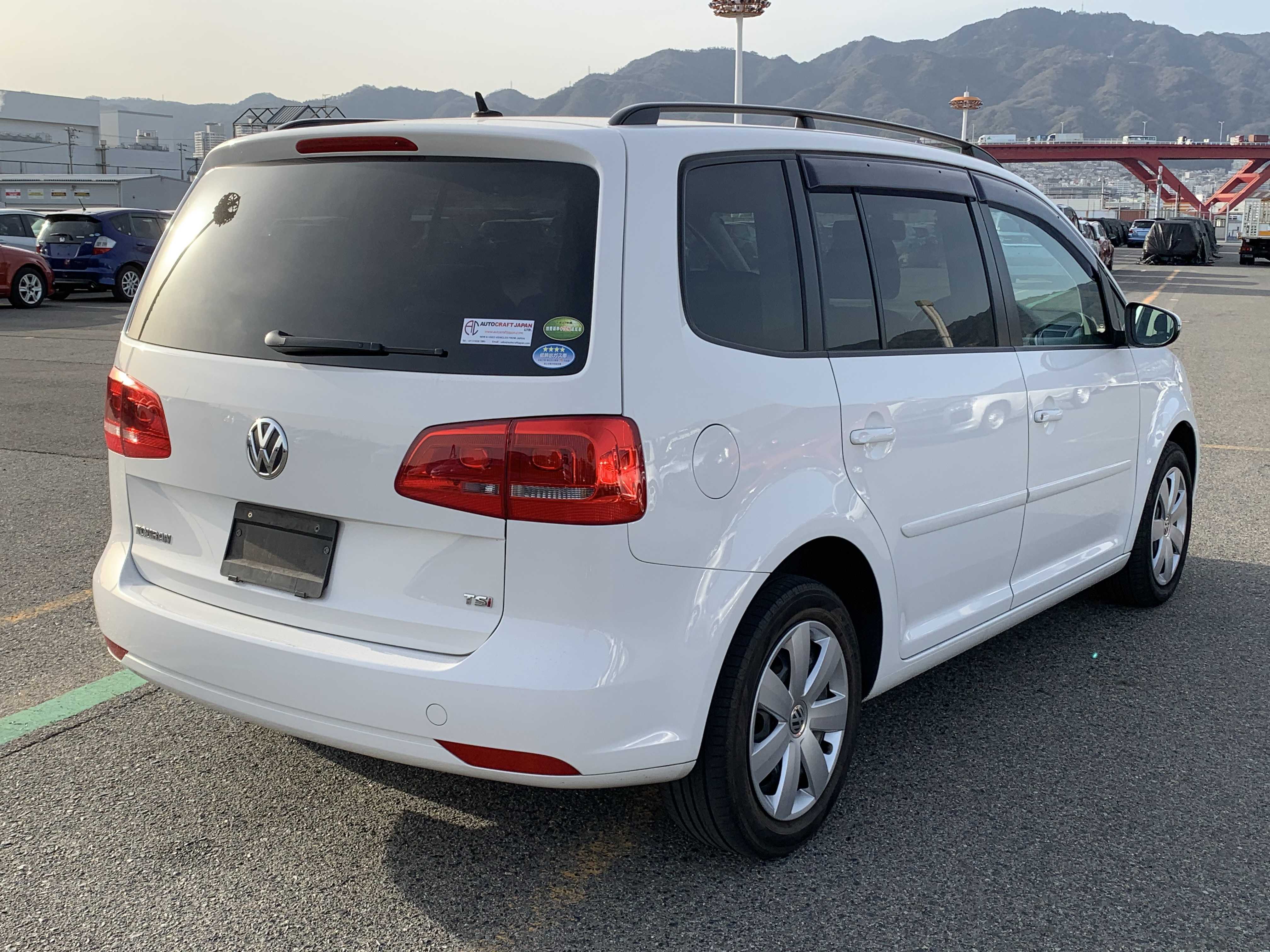 Volkswagen golf touran