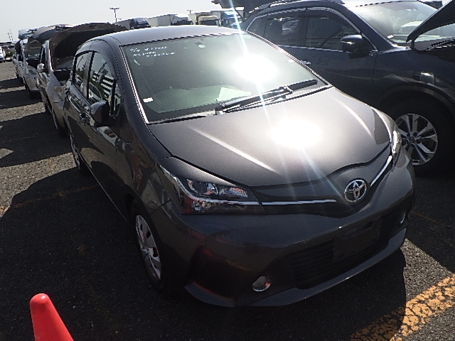 Toyota Vitz 2014