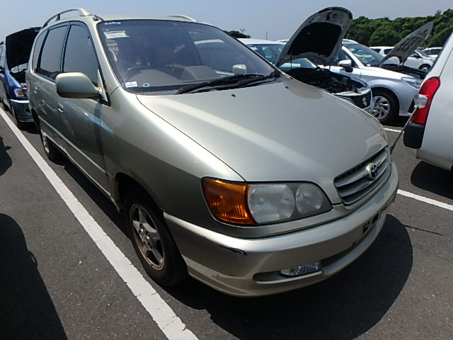 Toyota Ipsum 2000