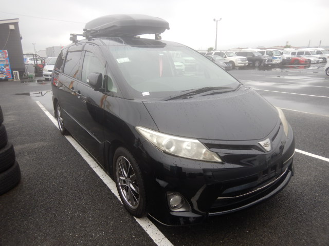 Toyota Estima 2010