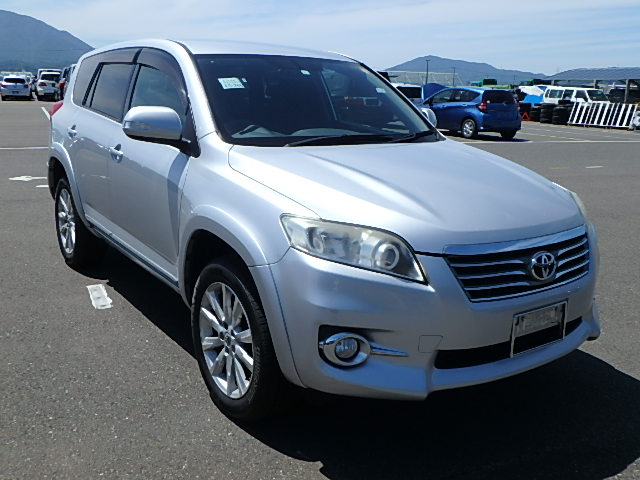 Toyota Vanguard 2013