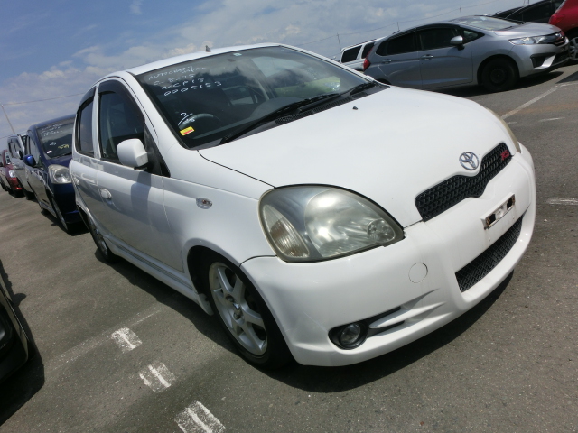 Toyota Vitz 2001