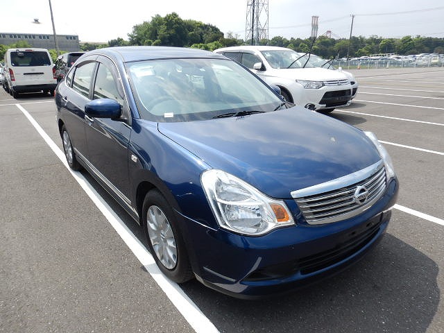 Nissan Bluebird 2011