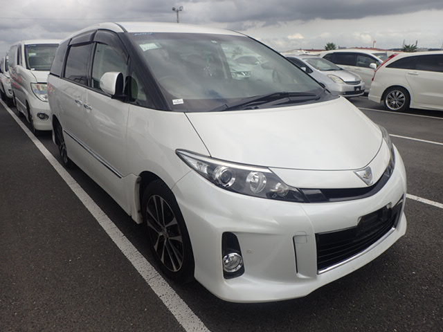 Toyota Estima 2015