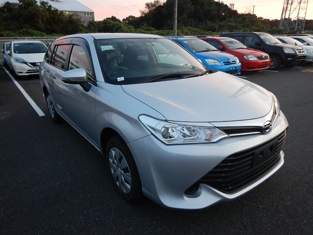 Toyota Corolla Fielder 2016