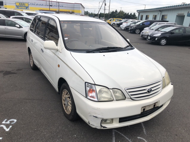 Toyota Gaia 1999