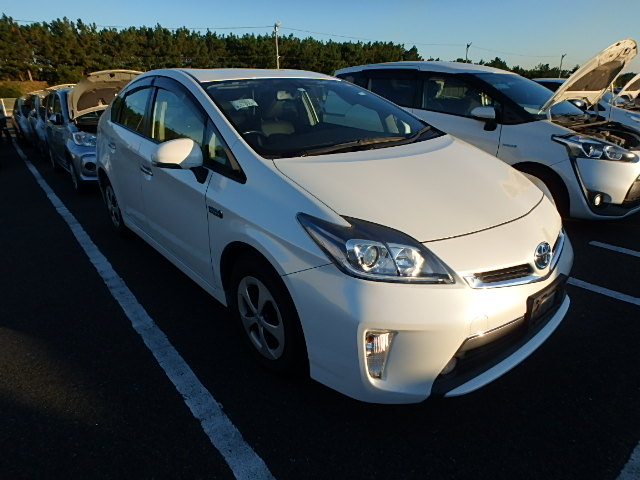 Toyota Prius PHV 2012