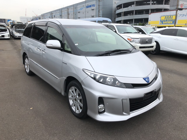 Toyota Estima Hybrid 
