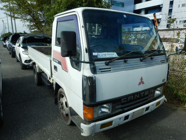 Mitsubishi Canter 1990