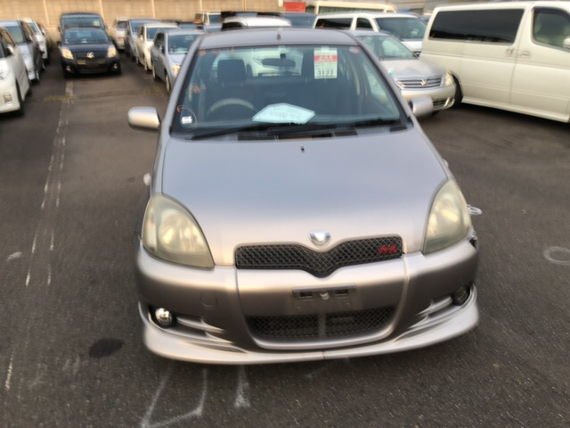 Toyota Vitz 2000