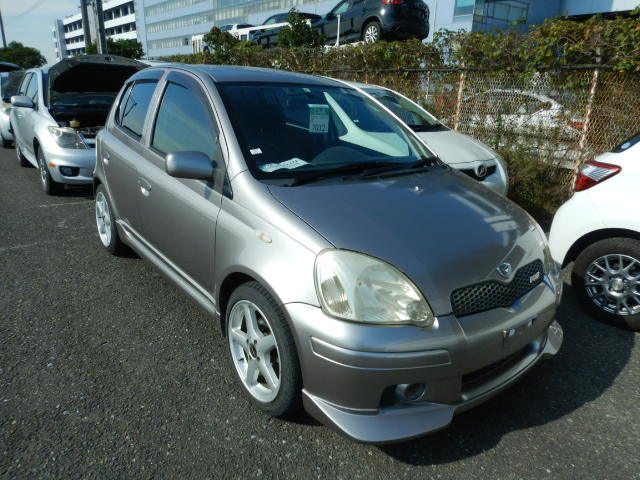Toyota Vitz 2003