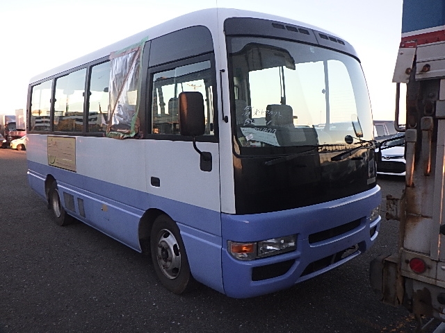 Nissan Civilian Bus 2000