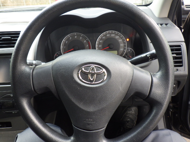 Toyota Corolla Fielder 2011