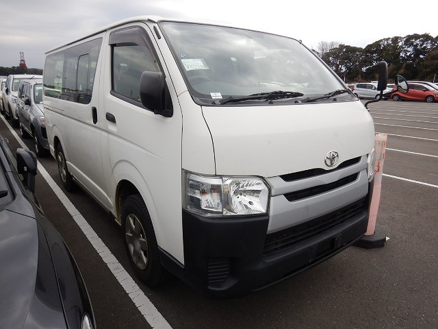 Toyota Hiace Van 2016