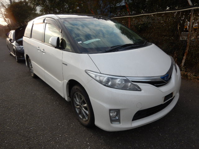 Toyota Estima Hybrid 2013