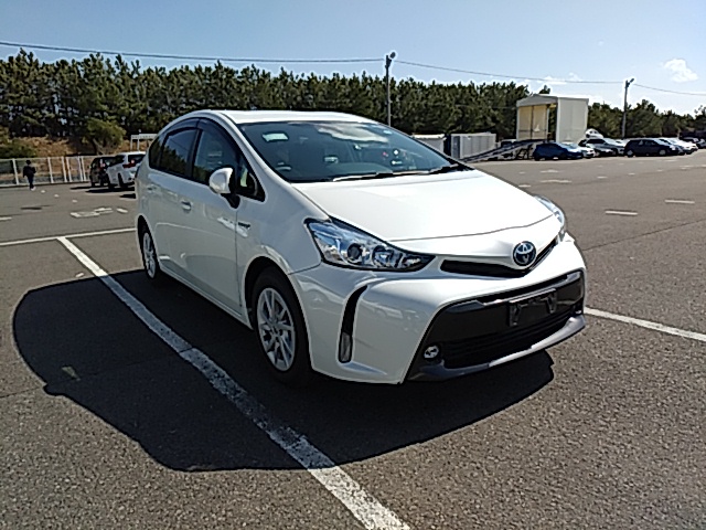 Toyota PRIUS ALPHA 2018