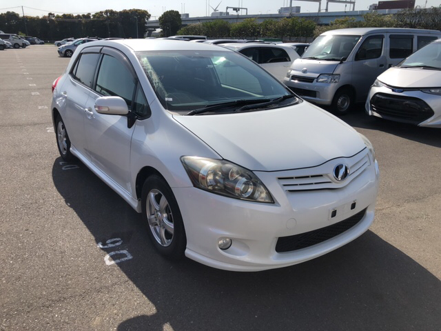 Toyota Auris 2011