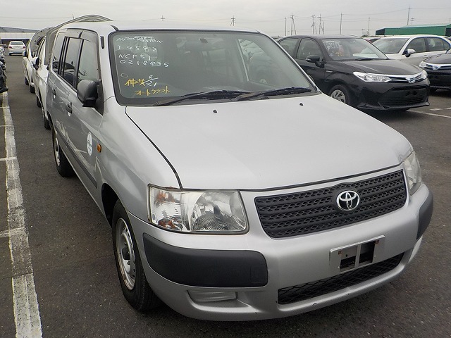 Toyota Succeed Van 2009