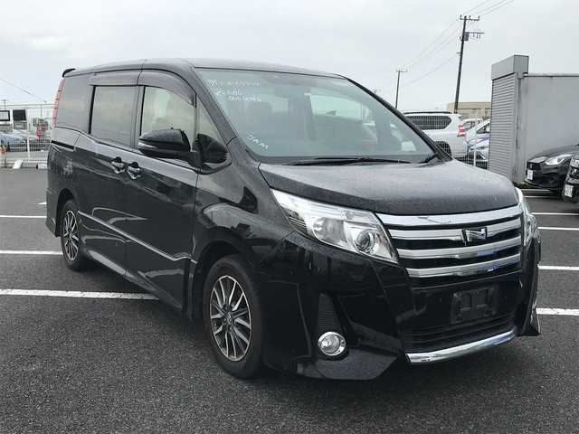 Toyota Noah 2014