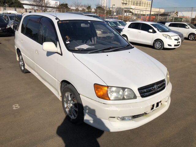 Toyota Ipsum 2001