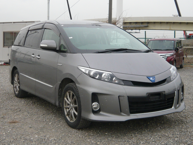 Toyota Estima Hybrid 2016