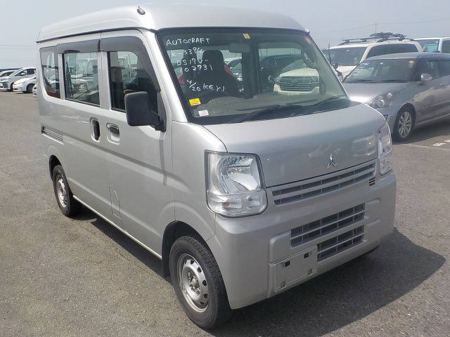Mitsubishi Minicab Van 2015
