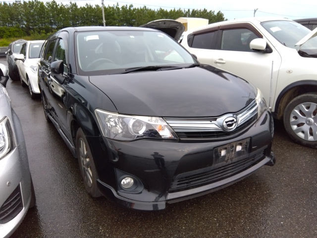 Toyota Corolla Fielder 2014
