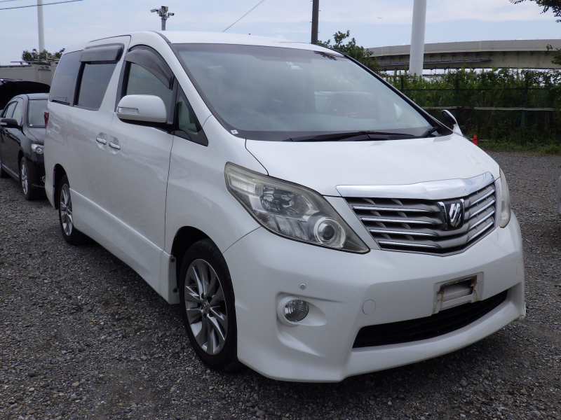 Toyota Alphard 2010