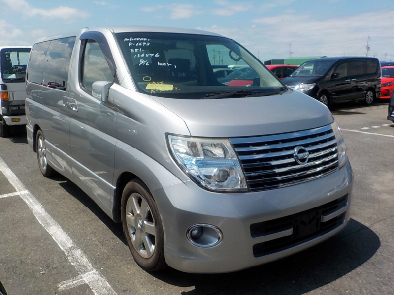 Nissan Elgrand 2006