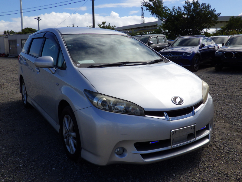 Toyota Wish 2010