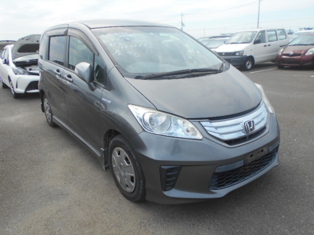 Honda Freed Hybrid 2012