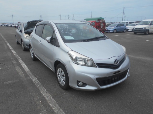 Toyota Vitz 2012