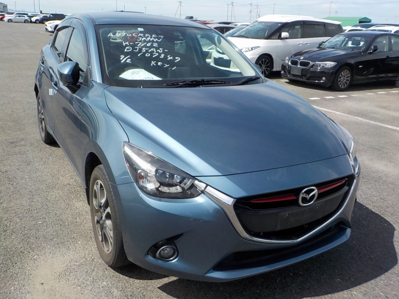 Mazda Demio 2015