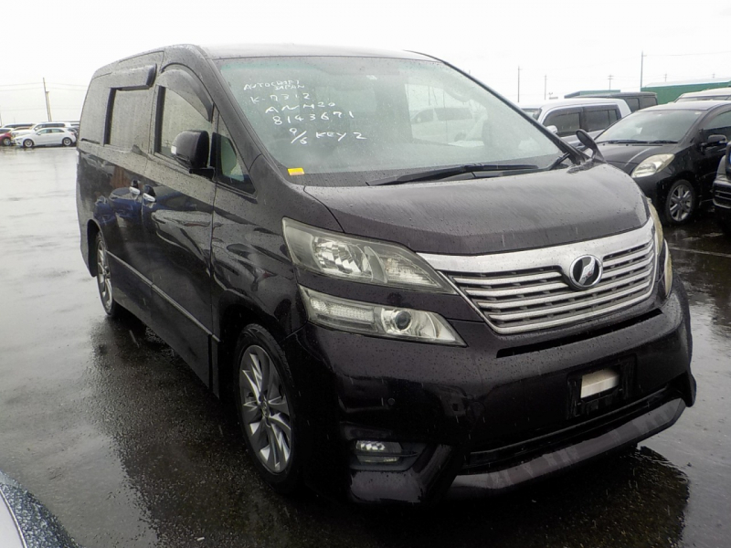 Toyota Vellfire 2010