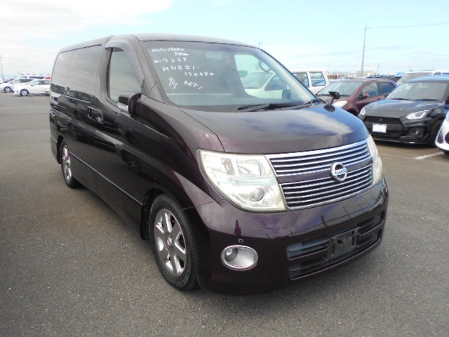 Nissan Elgrand 2008