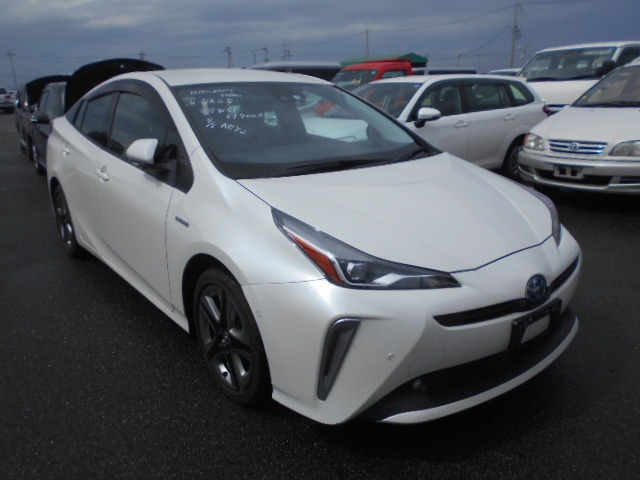 Toyota Prius 2021