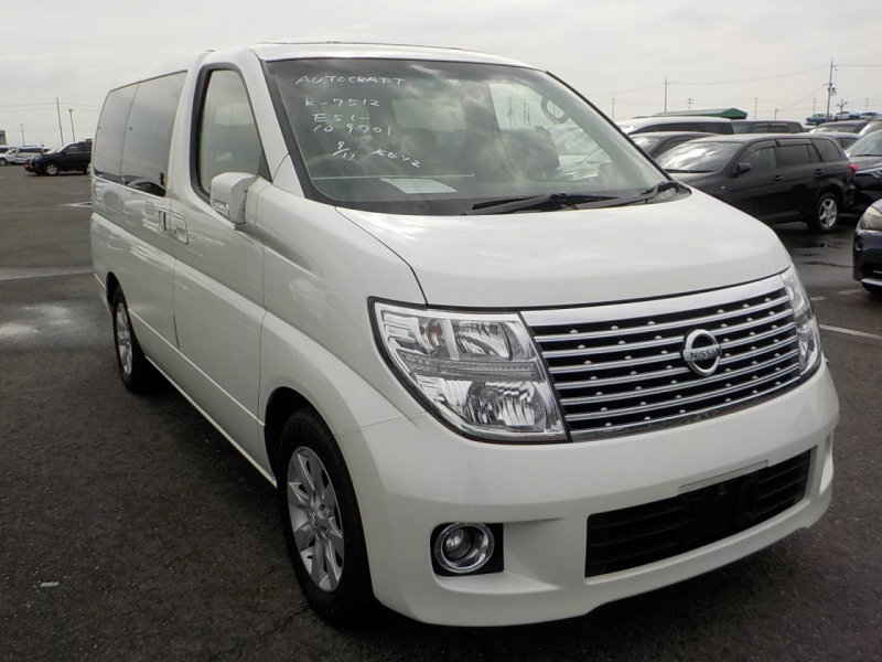 Nissan Elgrand 2005