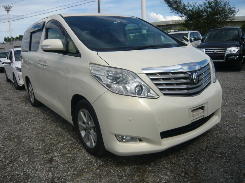 Toyota Alphard 2008