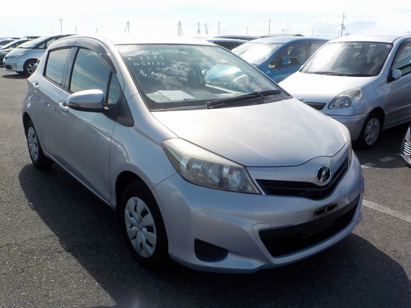 Toyota Vitz 2013