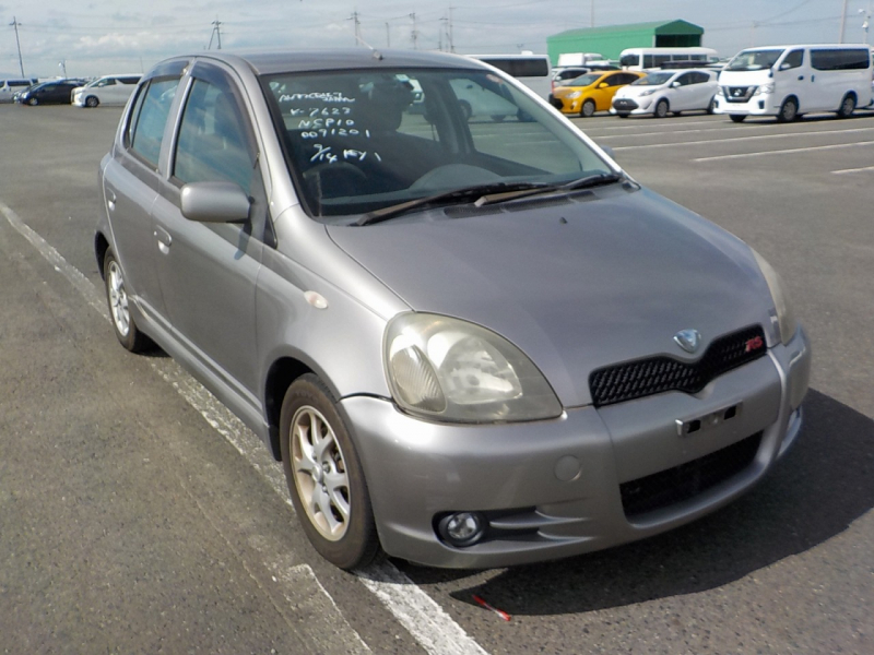 Toyota Vitz 2000