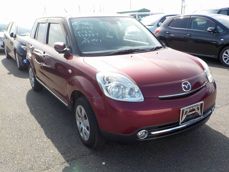 Mazda Verisa 2011