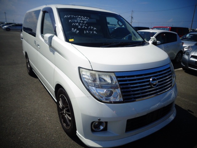 Nissan Elgrand 2007