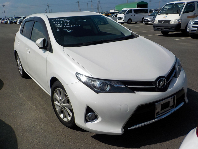 Toyota Auris 2013